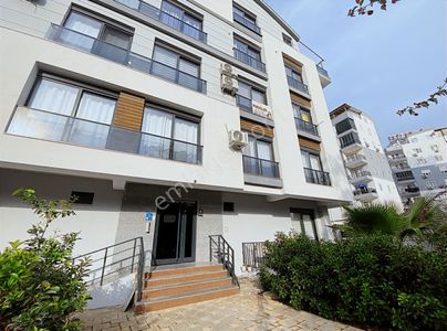 Şafak Da Havuzlu Site İçerisinde Arakat Eşyalı Asansörlü 1+1