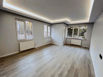 Gazi Mahallesinde Acil Satılık Mükemmel Konumda 3+1 Fırsat Daire