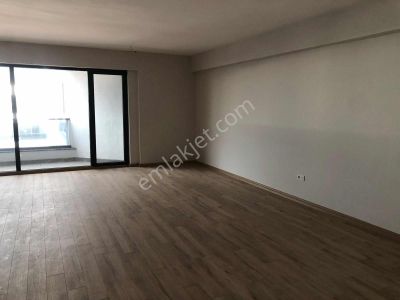 Gimathan Plazadan Lüks Yapılı Toplu İş Yeri - Satış Ofisi