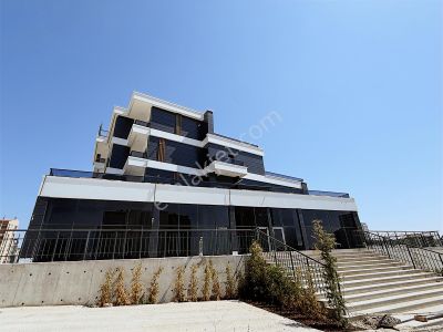 Alacaatlı Mahallesi Yaşamkent Suit Satılık 2+1 Teraslı Daire