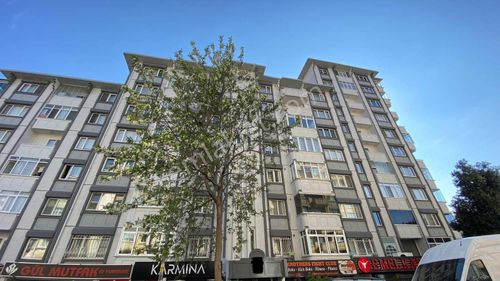 Mimaroba Emlak Bankası 5.kısımda Ful Tadilatlı 3+1 Satılık Daire