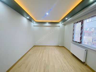 Güven'den Kapaklı'da Caddeye,servislere Yakın,kombili 2+1 Daire