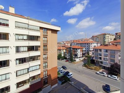 Emaks'tan/öveçlerde/genç Binada/bakımlı/geniş/fırsat 4+1