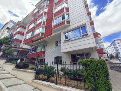 Emaks'tan/akpınar 862 Sk.ta/etrafı Açık/ferah/fırsat/boş/3+1