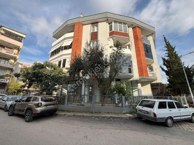 İzmir Buca Akıncılar Mah. Kiralık Dükkan