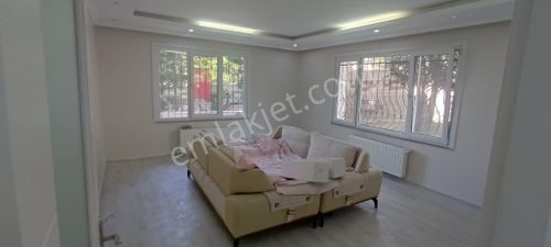 Büyükçekmece Atatürk Mah Lüx Merkezi Havuzlu Sitede 3+1 Satılık Daire