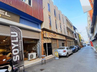 İzmir Karabağlar Mobilyacıların Kalbinde Satılık 4 Katlı Mağaza