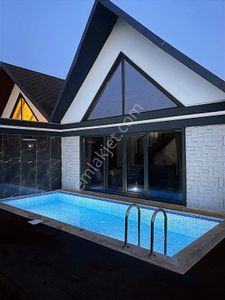 Kartepe Acısu Müstakil Isıtma Havuzlu Villa