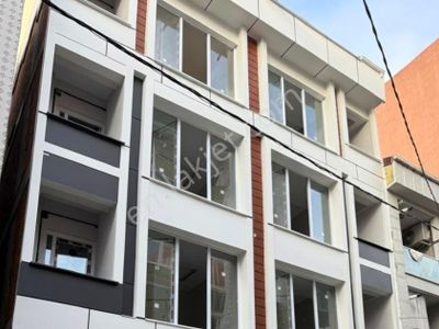 Mimar Yapı'dan Satılık 2+1 80m2 Çift Cepheli 1.kat Ferah Daire!