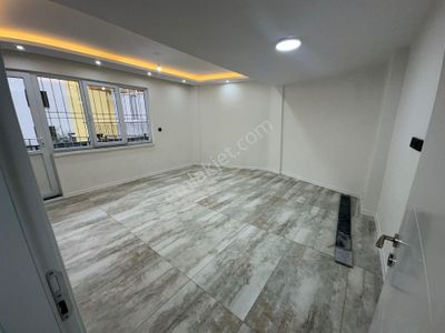 İstiklal Mahallesi İncilipınar Parkı Yakını 3+1 Daire 2375000 Tl