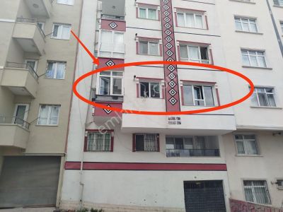 Süvari Mah De Acil Satılık 2+1 Kat Konumlu Ön Cephe Daire