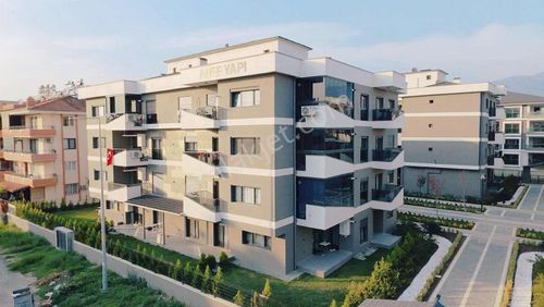 Ödemiş Zafer Mahallesi Kiralık 3+1 Lüks Daire