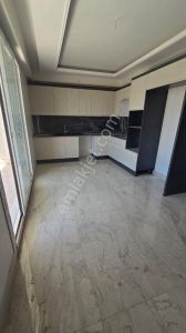 Hızlı 21 Gayrimenku'den Cezaevi Karşısı 3+1 Daire