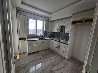 Hızlı 21gayrimenkul'den Acil Satılık Kent Meydanında 2+1 Daire