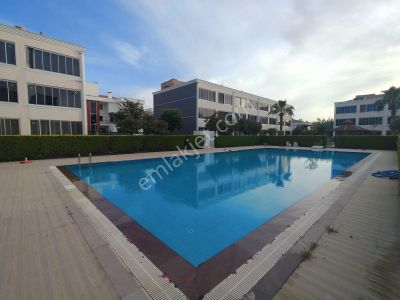 Muradiye Mahallesi Karali Bölgesi Site İçi 🏡 ✅1+1 60 M2 3 Katlının Yüksek Zemini