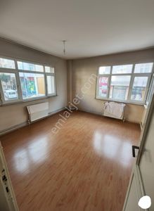 Bağcılar Fevzi Çakmak. Cadde Üstü 3+1 110 M2