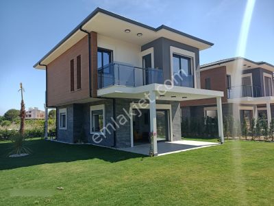 Site İçinde,semtin Kalbinde Villa Keyfi İçin Acele Edin