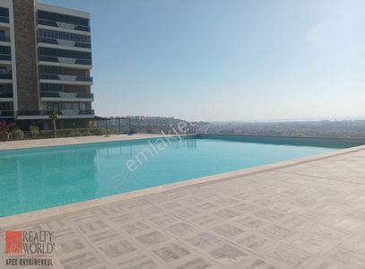 Antalya Delux'de Deniz Manzaralı Kiralık 3+1 Lüks Daire