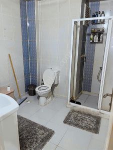 Süphiye Bölünmez Yanı Ara Kat Satılık 3+1 Daire