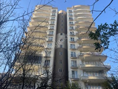 Tek Blok Site Her Kat İki Daire Satılık 3+1 Daire Liman'da