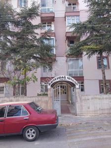 Malazgirt Mahallesin De Merkezi Konumda Kiralık 2+1 Ara Kat