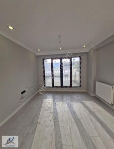 Yeni Mah Marmarayın Dibinde Satılık Y.giriş Daire