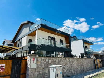 Kostak Gayrimenkulden İhtişamıyla Göz Kamaştıran 4+2akıllı Villa