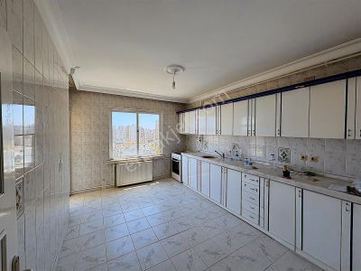 Parsel Gayrimenkul' Den Pozcu Merkez De Geniş 3+1 Kiralık Daire