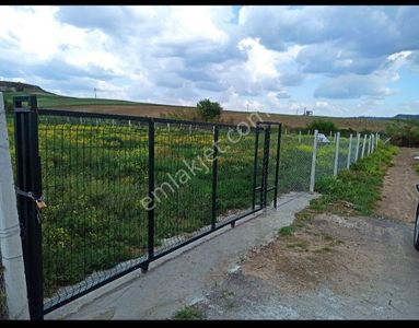 Karaömerli'de Akdeniz Binicilik Arkası Asfalt Kenarı Göl Manzrlı