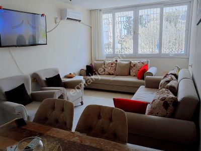 Yüzüncü Yıl Mahallesinde 3+1 Geniş Oturumlu Satılık Daire