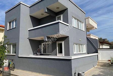 Karaburun Mordoğan Da Müstakil Tadın Da Geniş Kullanışlı Yazlık