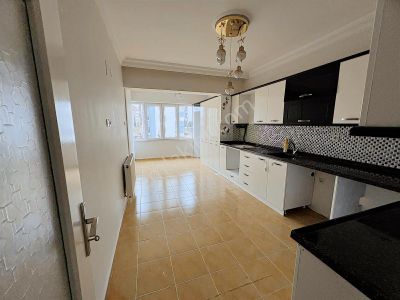 Cb'den Lale 2 Sitesinde Kiralık Masrafsız, Az Aidatlı 4+1