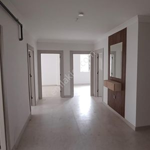 Süvari'de Geniş Ferah, E. Banyolu, Otoparklı Sıfır 3+1 Daire