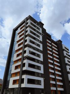 Çağlak Gayrimenkul Den Şefikcanda Satılık Daire 4+1