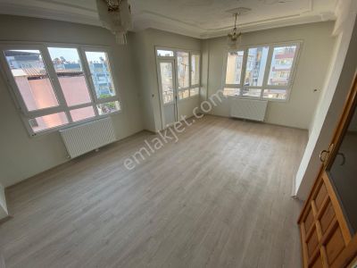 Salihli Satılık 3+1 Doğalgazlı Daire Cumhuriyet Mahallesi