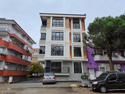 Zenith Real Estate Bahçelievlerde Satılık Geniş Ayrı Mutfak 1+1