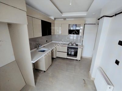 Mendereste Cadde Üzeri Ön.c. 3+1 Ful Yapılı Kiralık Yüksek Giriş
