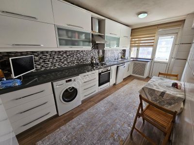 *genç Grup* Sakarya Cad Üzerinde Önü Açık Manzaralı Balkonlu 3+1