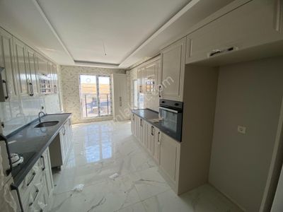 Sincan Saraycık'ta 4+1 Sıfır 3 Cepheli Oturum Hazır Satılık Daire