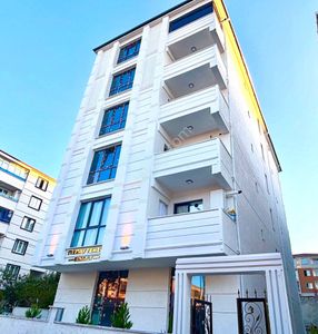 **eryıldız Gayrimenkul'den**atatürk Mah.kiralık Ful+ful Lüx 2+1