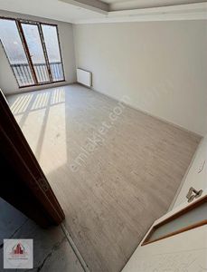 Emirgan Cad 4+1 3 Yaşında Araç Takaslı Net 150 M2 Boş Dubleks...