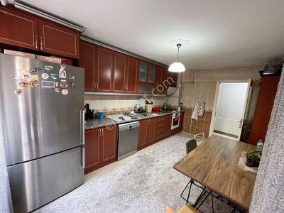 🏡ege Mahallesi🏡 ✅3+1 M2 140m2 5 Katlının 3 Katı ❇️özelikli Petek Kombili Araka