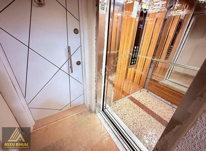 Arzu Emlaktan Yunusemre Mah Satılık 3 Yaşında Asansörlü2+1 Daire