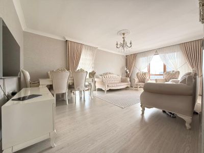 Özlem Cad. Üzeri Katta Tek Daire Şehir Manzaralı 4 Cepheli 3+1