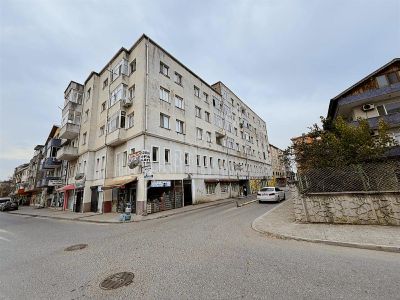 Karasu Çınar Gayrimenkulden Merkezde 3+1 Ara Kat