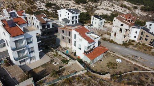 İzmir Karaburunda Deniz Manzaralı Krediye Uygun Villa