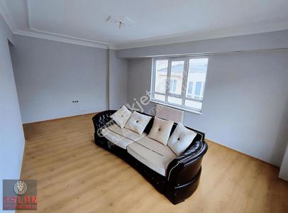 Aslan Emlak Gayrimenkulden Ümit Hast. Yakını Satılık 3+1