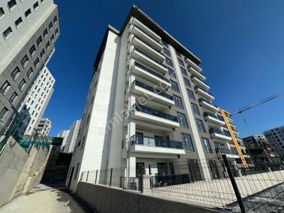 Havuzlu Kapalı Otoparklı Manzaralı Açık Cephe Köşe Tip Geniş 2+1