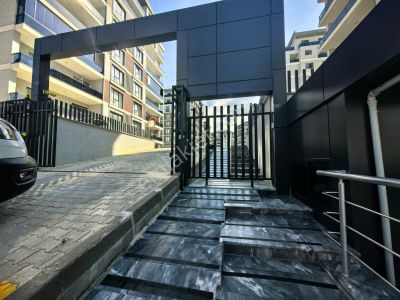 Balkan Da Bulvara Cephe Geniş Ekonomik 4+1 Dubleks