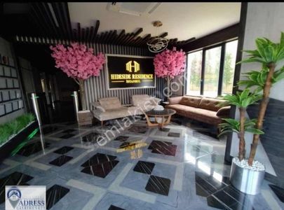 Şerifali'de Hidesıde Resıdence'ta Kiralık 2+1 Ofis